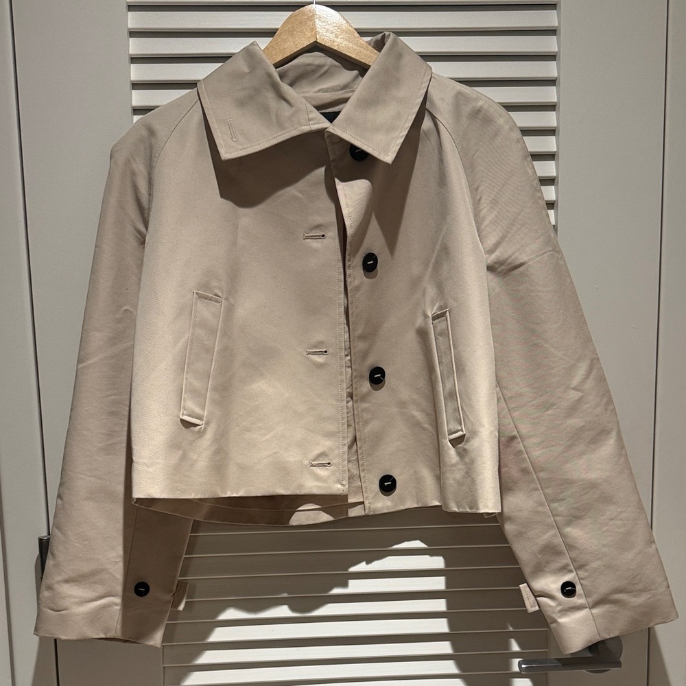 ZARA | Tan cropped light jacket - Size S